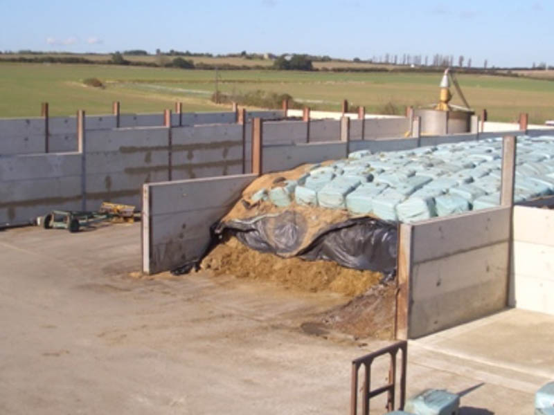 Image of a trench silo with vertical walls